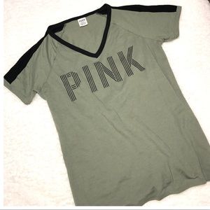 Victoria’s Secret PINK t-shirt army green med